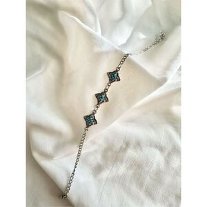Turquoise chain link cowgirl / western design bracelet